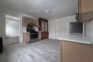 207 Mill St, Poughkeepsie, NY 12601 - Photo 2