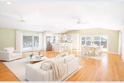 1545 E Gillette Drive, East Marion, NY 11939 - Photo 14