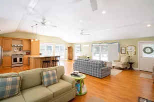 1545 E Gillette Dr, East Marion, NY 11939 - Photo 10