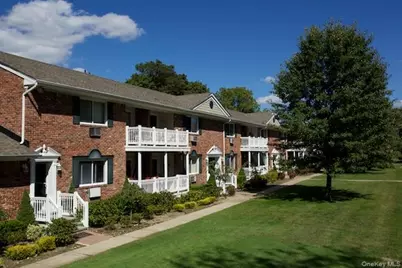 16 Garfield Avenue #30-C, Sayville, NY 11782 - Photo 1