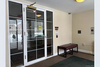 306 Sutton Drive, Mount Kisco, NY 10549 - Photo 6