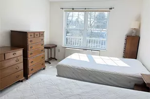 306 Sutton Dr, Mount Kisco, NY 10549 - Photo 20