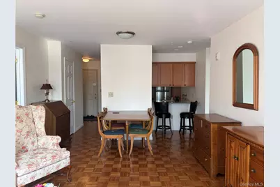 306 Sutton Drive, Mount Kisco, NY 10549 - Photo 16