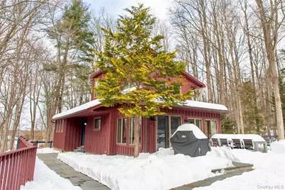 37 Williams Road, Red Hook, NY 12571 - Photo 2