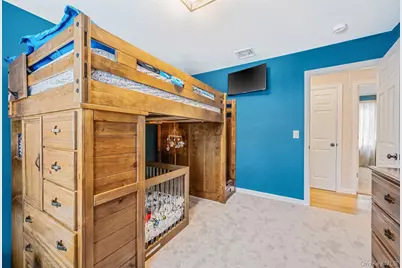 33 Loughlin Drive, Shirley, NY 11967 - Photo 22