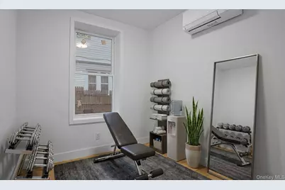 679 E 221st Street, Bronx, NY 10467 - Photo 8