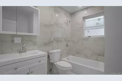 679 E 221st Street, Bronx, NY 10467 - Photo 18