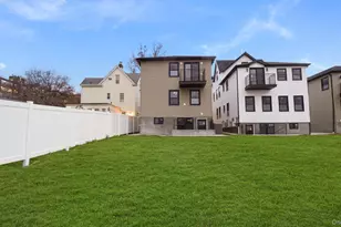 338 E 234th St, Bronx, NY 10470 - Photo 26