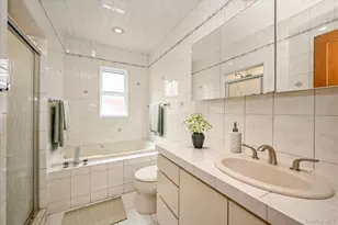 54-28 65th Pl, Maspeth, NY 11378 - Photo 14