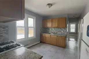 211 Winnikee Ave, Poughkeepsie, NY 12601 - Photo 2