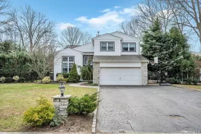 40 Arbor Field Way, Lake Grove, NY 11755 - Photo 2