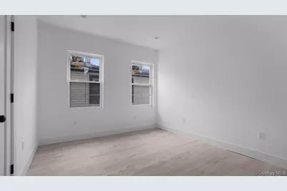 340 E 234th Street, Bronx, NY 10470 - Photo 16