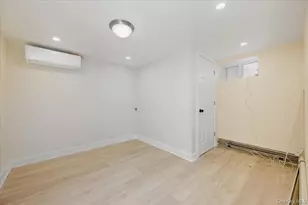 66 Elm St, Valley Stream, NY 11580 - Photo 20