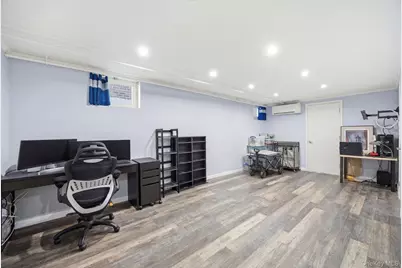 750 Swinton Avenue, Bronx, NY 10465 - Photo 12