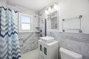 750 Swinton Ave, Bronx, NY 10465 - Photo 10