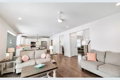 65 Doane Avenue, Bellport, NY 11713 - Photo 6