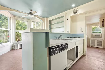 172 Main Street, Cold Spring, NY 10516 - Photo 10