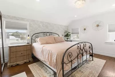 47 Smith Avenue, Islip, NY 11751 - Photo 10