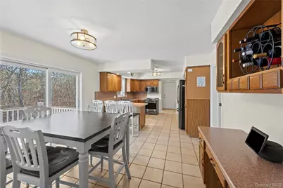 123 9th Avenue, Holtsville, NY 11742 - Photo 26