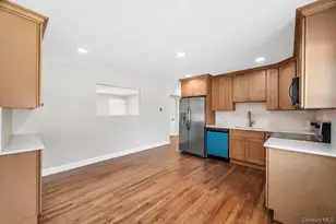 2066 Lakeview Rd, Bellmore, NY 11710 - Photo 16