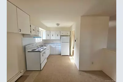 189 Grand Avenue, Shirley, NY 11967 - Photo 6