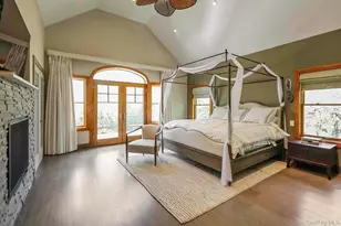 1366 Scuttle Hole Rd, Water Mill, NY 11976 - Photo 8