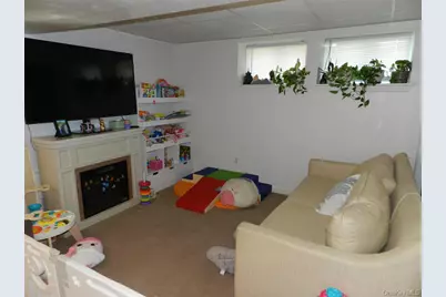 3105 Eagle Avenue, Medford, NY 11763 - Photo 10