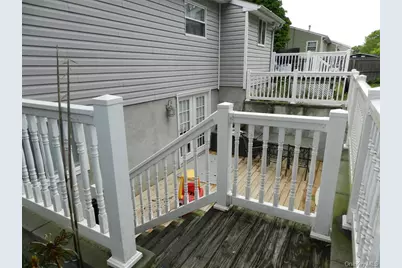 3105 Eagle Avenue, Medford, NY 11763 - Photo 8