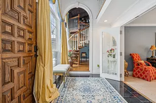 37 Bridle Path, Nissequogue, NY 11780 - Photo 2