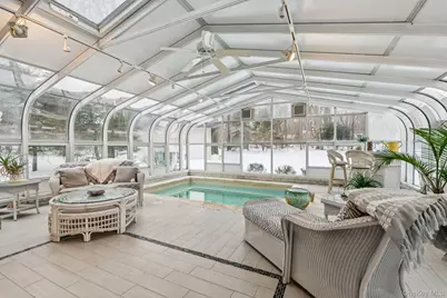 37 Bridle Path, Nissequogue, NY 11780 - Photo 18