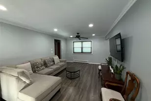 22 Crescent Dr, Thiells, NY 10984 - Photo 2