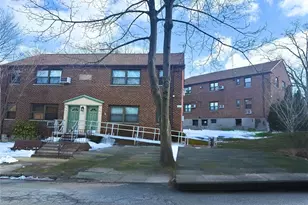 61-21 245th Pl, Douglaston, NY 11362 - Photo 2