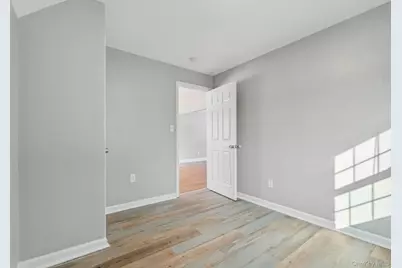 53 Hickory Street, Central Islip, NY 11722 - Photo 16