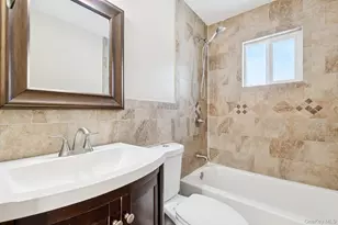 53 Hickory St, Central Islip, NY 11722 - Photo 20