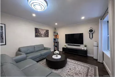 2704 Parsons Boulevard #6B, Flushing, NY 11354 - Photo 4