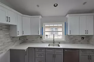 451 E Pine St, Long Beach, NY 11561 - Photo 2