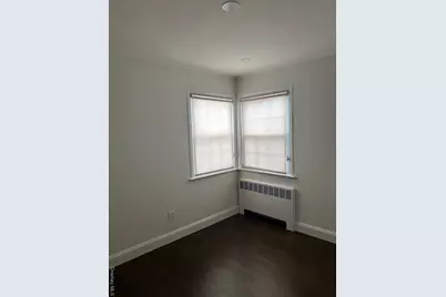 106 Bregman Avenue, New Hyde Park, NY 11040 - Photo 8