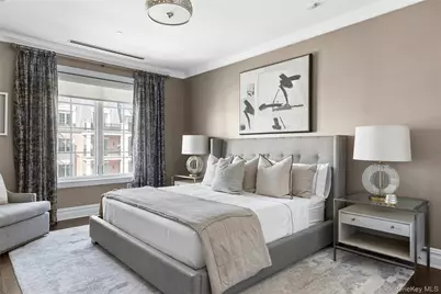 1000 Royal Court #1207, North Hills, NY 11040 - Photo 6