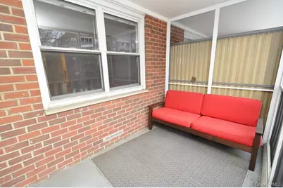 260 Garth Road #4G5, Scarsdale, NY 10583 - Photo 8