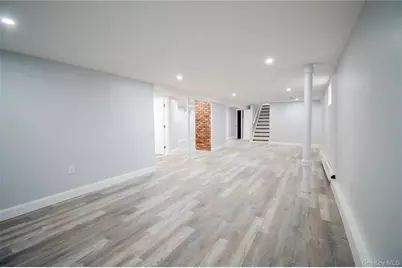 650 Bryant Street, East Meadow, NY 11554 - Photo 28