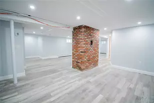 650 Bryant St, East Meadow, NY 11554 - Photo 34