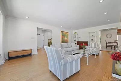 5 Glenwood Lane, East Hills, NY 11577 - Photo 4