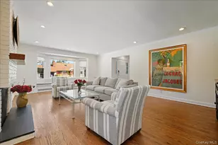 5 Glenwood Ln, East Hills, NY 11577 - Photo 4