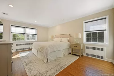 5 Glenwood Lane, East Hills, NY 11577 - Photo 14