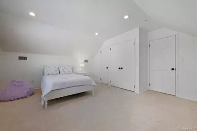 5 Glenwood Lane, East Hills, NY 11577 - Photo 20