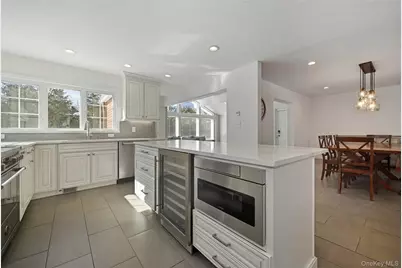 5 Glenwood Lane, East Hills, NY 11577 - Photo 12