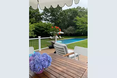 70 S Country Road, Bellport, NY 11713 - Photo 32