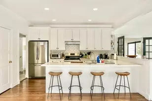 70 S Country Rd, Bellport, NY 11713 - Photo 14