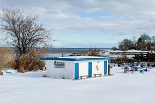 40 Davenport Ave, New Rochelle, NY 10805 - Photo 2