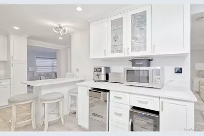 383 White Road, Mineola, NY 11501 - Photo 6